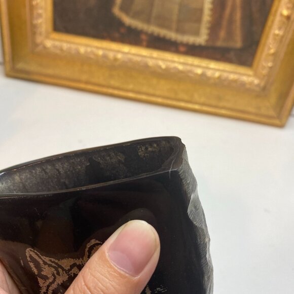 Wendake Buffalo Horn Pen Holder Etched/ Painted Wolf Design KC Gift Canada - Picture 7 of 10